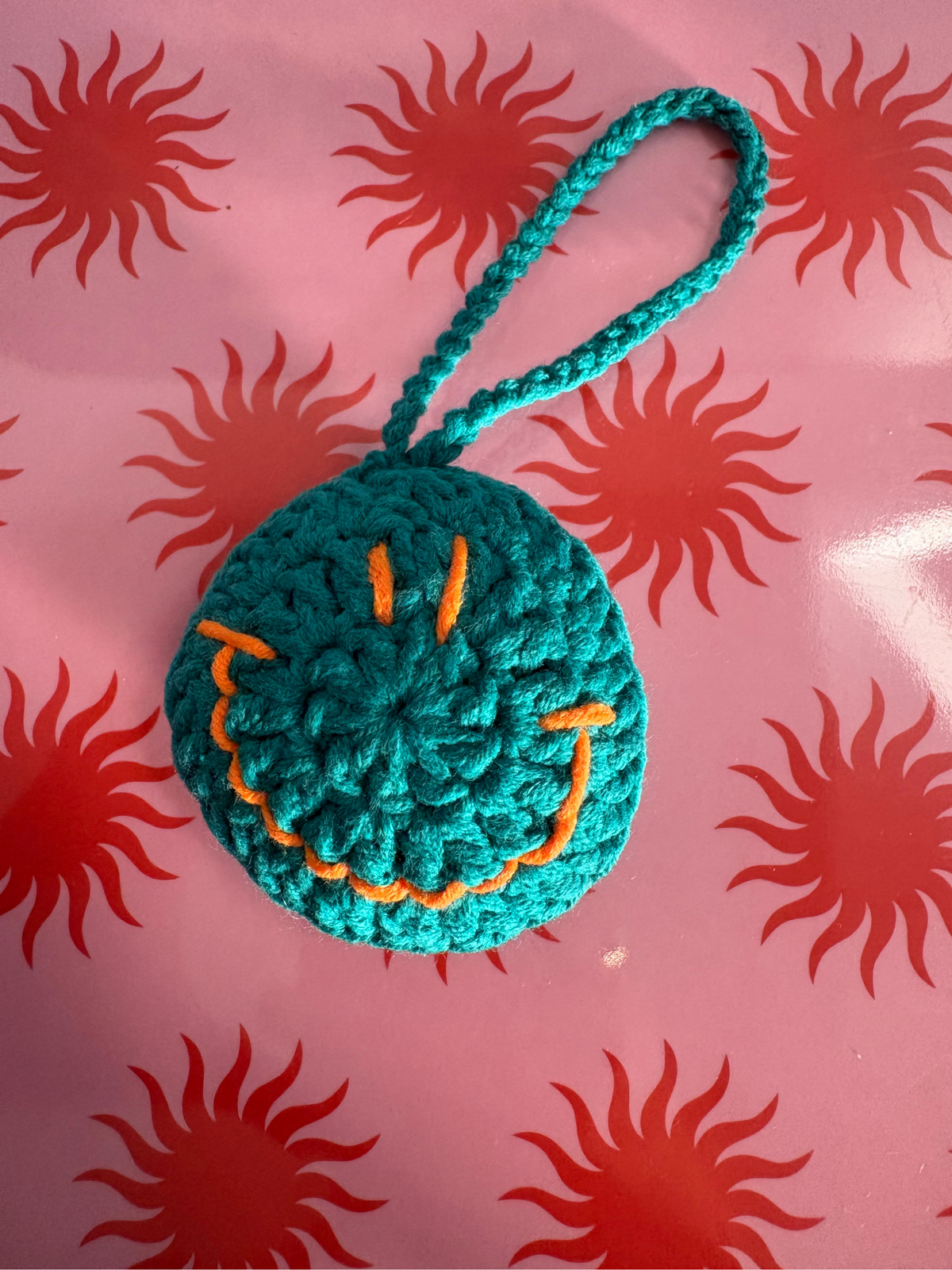 SMILEY HANGER